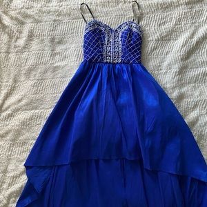 Blue prom train dress